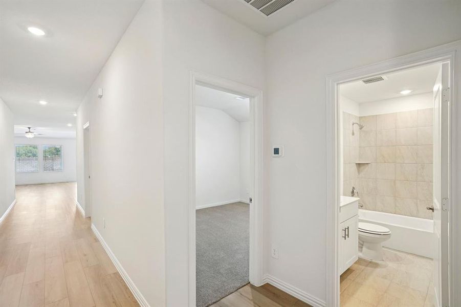 Photo is not of the actual home, but is an inspirational photo of builder’s model home and may depict options, furnishings, and/or decorator features that are not included. Photo is not of the actual home, but is an inspirational photo of builder’s model home and may depict options, furnishings, and/or decorator features that are not included.