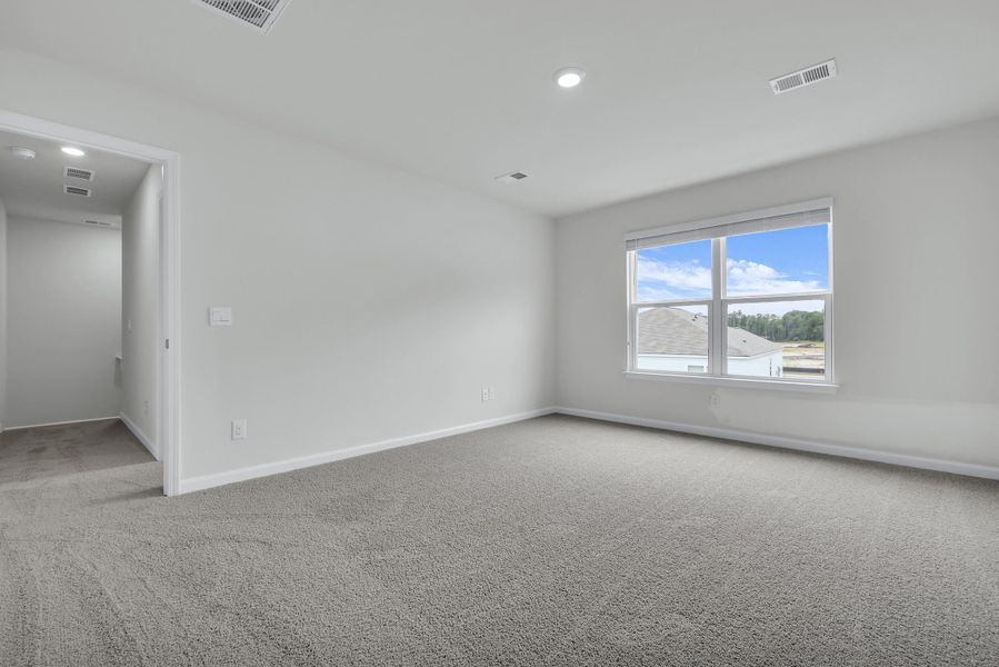 Spacious, unfurnished interior of a new home in Hillcrest, Ravenel (Image 30).