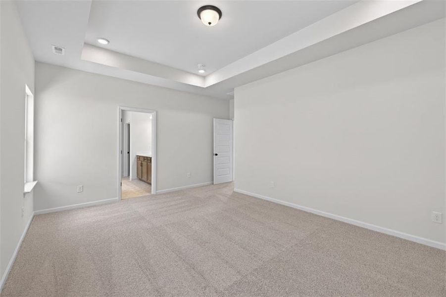 Spacious, unfurnished interior of a new home in Varnell Preserve, Dalton (Image 26).