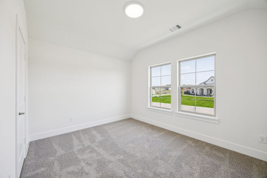 Spacious, unfurnished interior of a new home in Lakeway Estates, Waxahachie (Image 29). Spacious, unfurnished interior of a new home in Lakeway Estates, Waxahachie (Image 29).