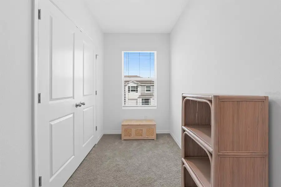 Image 33 of a home in . Image 33 of a home in .