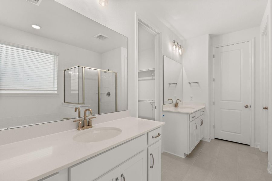 Note: Sample product photo. Actual exterior and interior selections may vary by homesite. Photo may be virtually staged