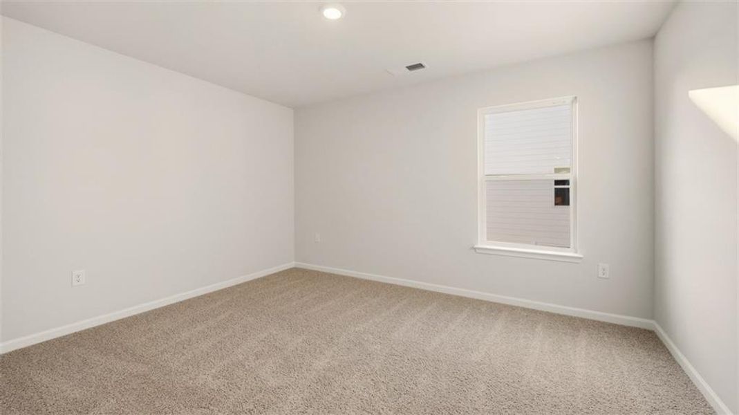 Spacious, unfurnished interior of a new home in Water Oak Estates, Lawrenceville (Image 35).