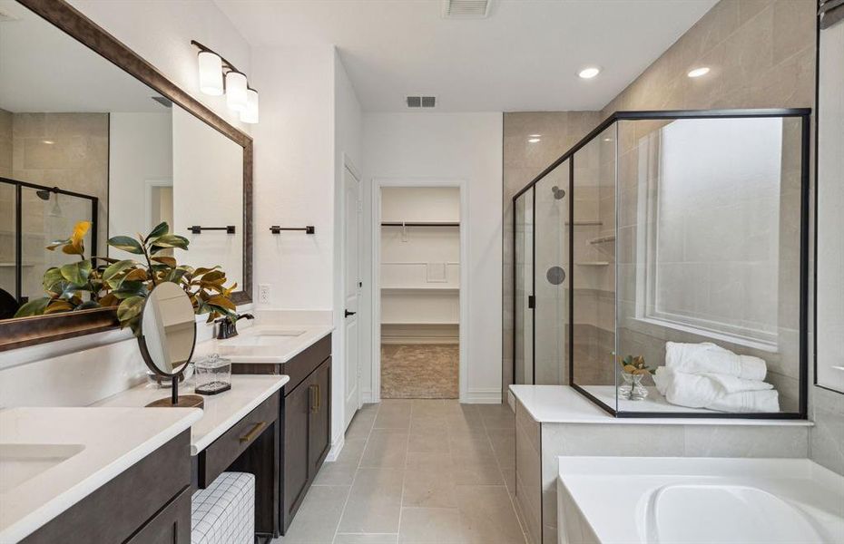 *Model representation. Some features and options may differ - Owner's private bath with separate vanities *Model representation. Some features and options may differ - Owner's private bath with separate vanities