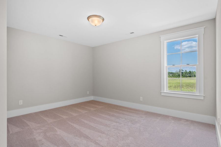 Representative unfurnished interior of a home built from the Kauai by Bill Clark Homes in Sidbury Landing, Wilmington (Image 63).