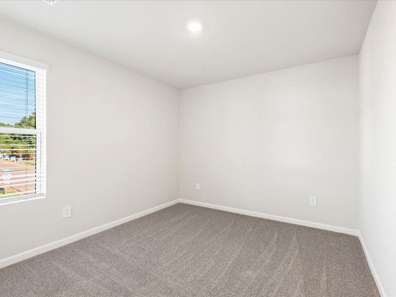 Spacious, unfurnished interior of a new home in Pleasant Brook, Piedmont (Image 19).