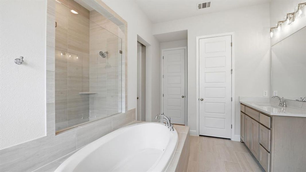 Furnished interior view inside a new home in Meraki, Forney (Image 13).