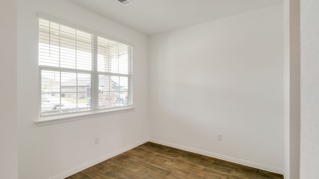 Representative unfurnished interior of a home built from the The Abbot by D.R. Horton in Talavera, Kyle (Image 7).