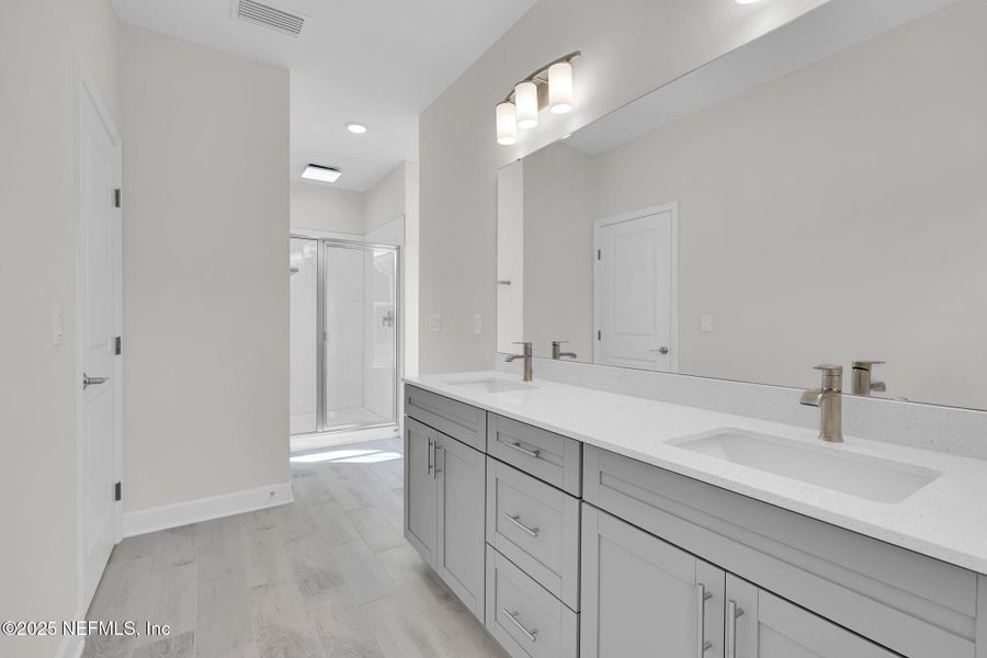 Furnished interior view inside a new home in , Ponte Vedra (Image 10).