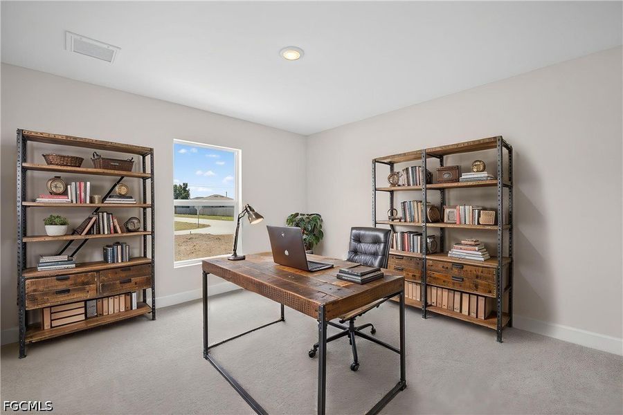 Furnished interior view inside a new home in Cape Coral, Cape Coral (Image 7).