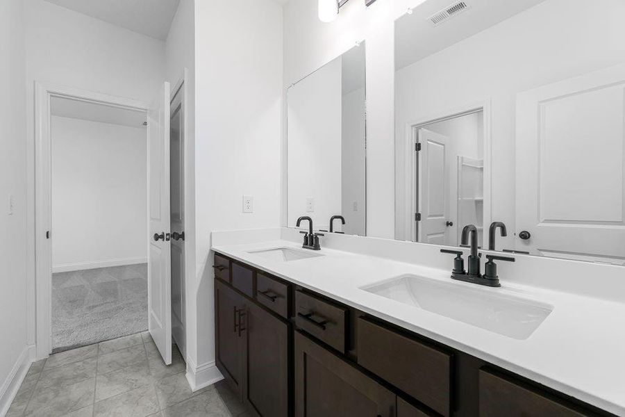 Furnished interior view inside a new home in Oakmead, Buford (Image 15).