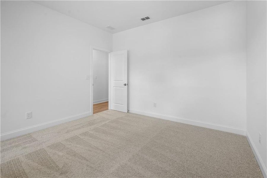 Spacious, unfurnished interior of a new home in Millcroft Townhomes, Buford (Image 23).