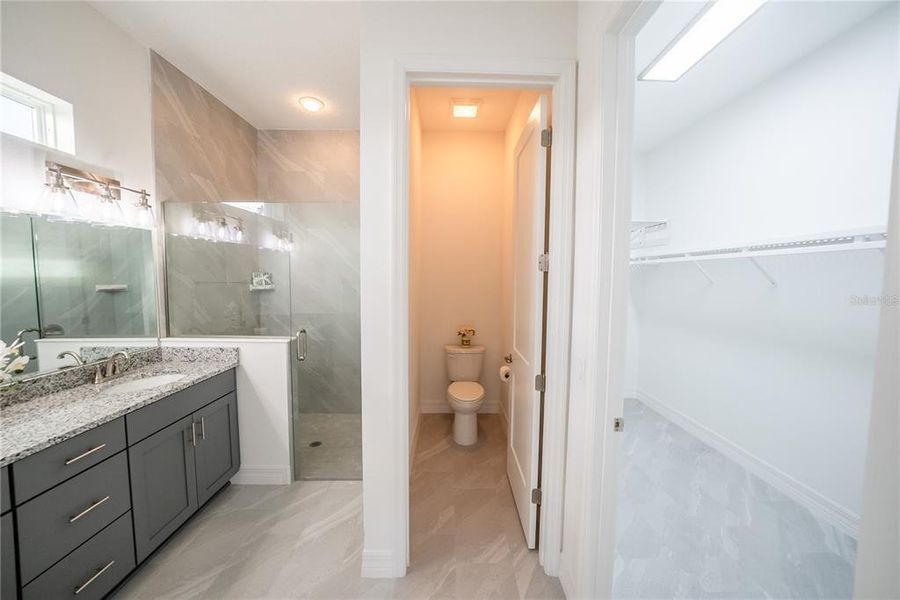 Furnished interior view inside a new home in , Ocala (Image 7).