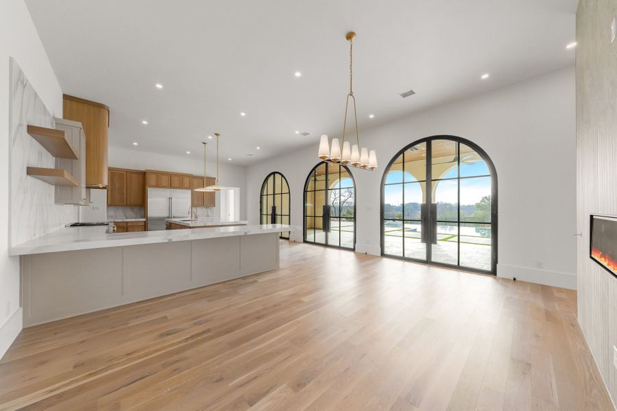Spacious, unfurnished interior of a new home in Fleming Pointe, Fort Worth (Image 25). Spacious, unfurnished interior of a new home in Fleming Pointe, Fort Worth (Image 25).
