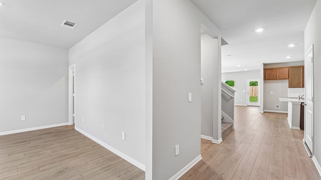 Spacious, unfurnished interior of a new home in Carillon, Manor (Image 18). Spacious, unfurnished interior of a new home in Carillon, Manor (Image 18).