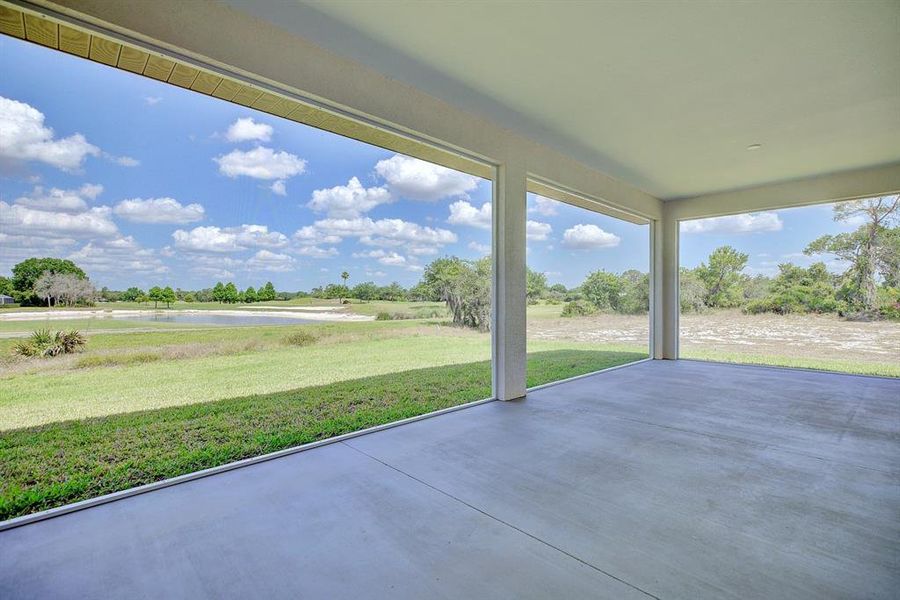 Exterior details and patio area of a home in , Sebring (Image 30).