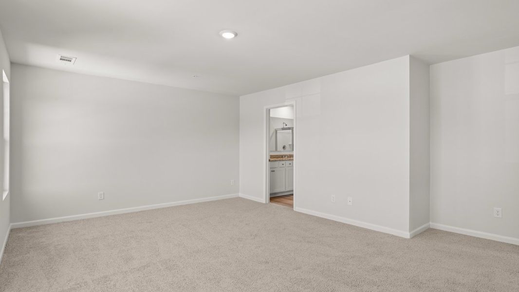 Representative unfurnished interior of a home built from the Belhaven by D.R. Horton in Braselton Village, Braselton (Image 22).