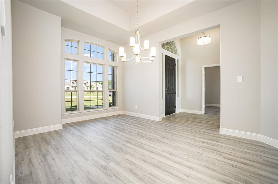 Spacious, unfurnished interior of a new home in , Waxahachie (Image 33).