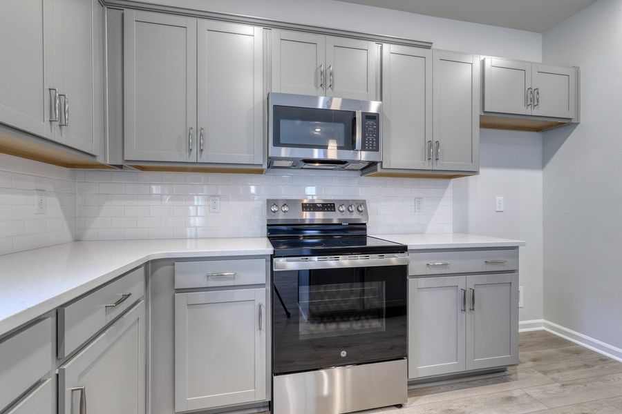 Image 44 of a home in Jordan Grove.