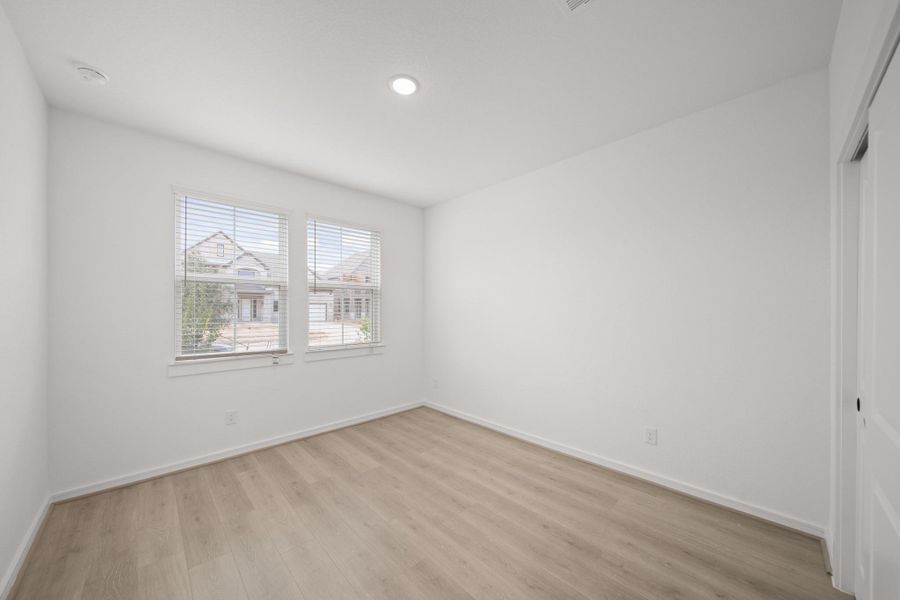 Bedroom 2 (*Photo not of actual home and used for illustration purposes only.)