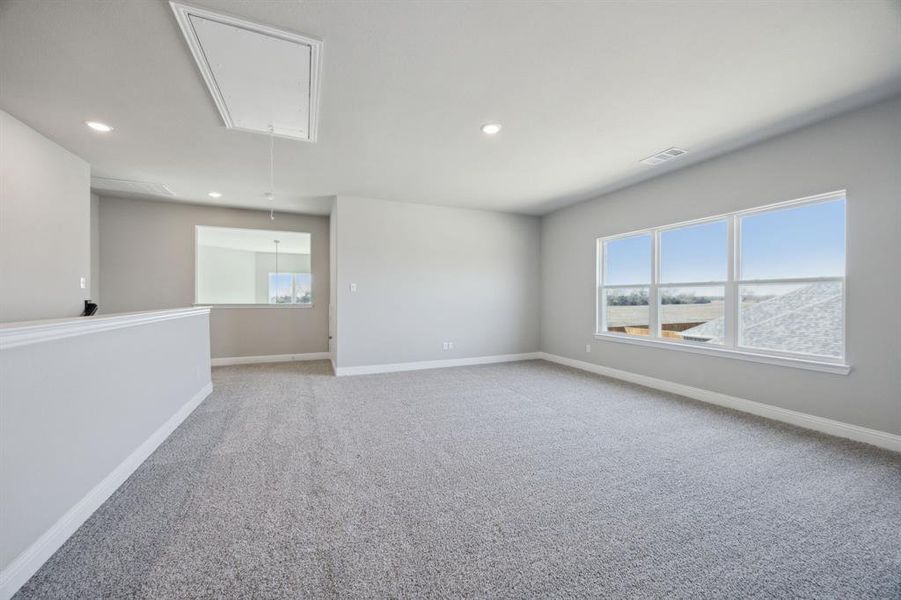 Spacious, unfurnished interior of a new home in Sicily, Princeton (Image 14).