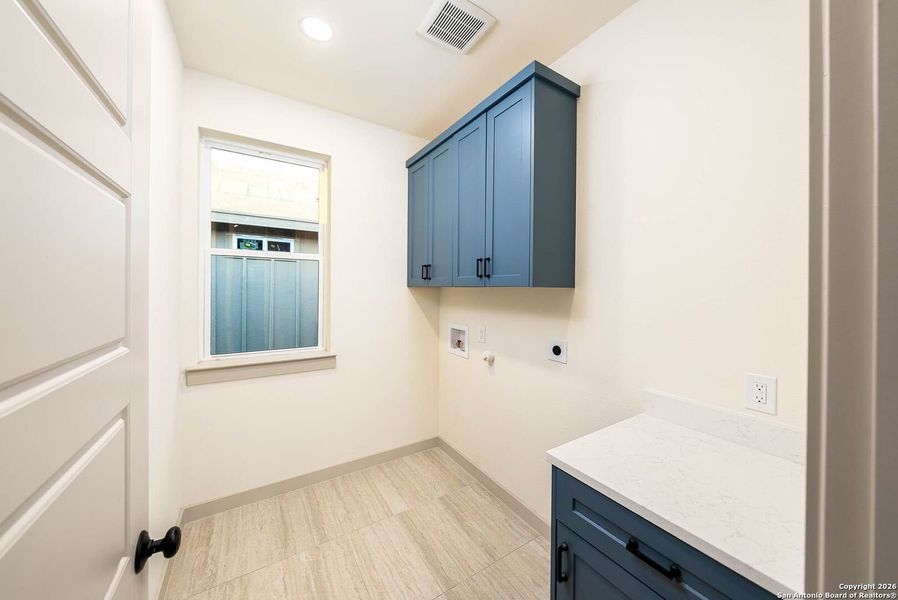 Furnished interior view inside a new home in , San Antonio (Image 12).