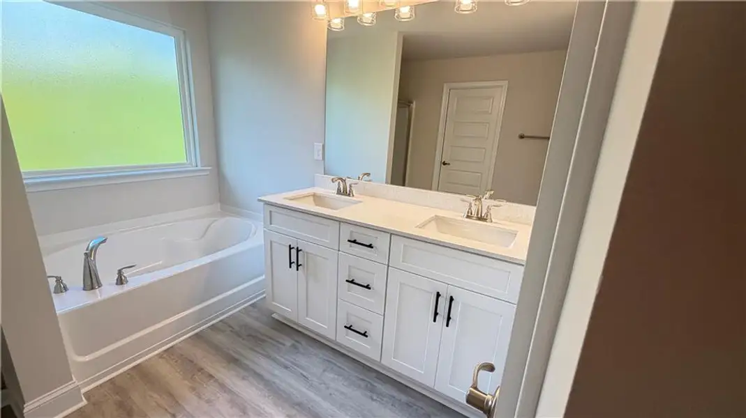 Furnished interior view inside a new home in Habersham Meadows, Demorest (Image 5).