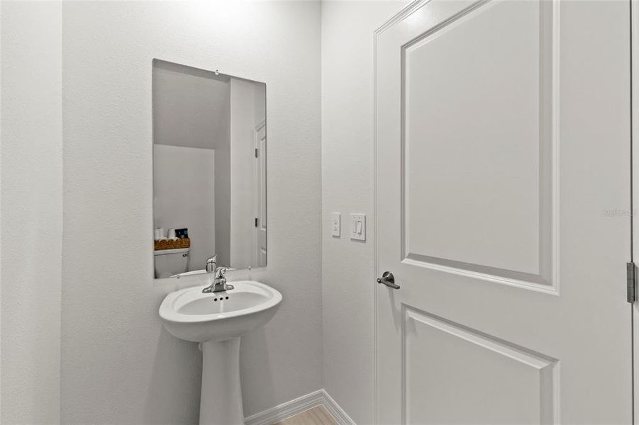 Furnished interior view inside a new home in Prosperity Lakes, Parrish (Image 6). Furnished interior view inside a new home in Prosperity Lakes, Parrish (Image 6).