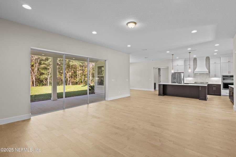 Spacious, unfurnished interior of a new home in SilverLeaf, St. Augustine (Image 21).