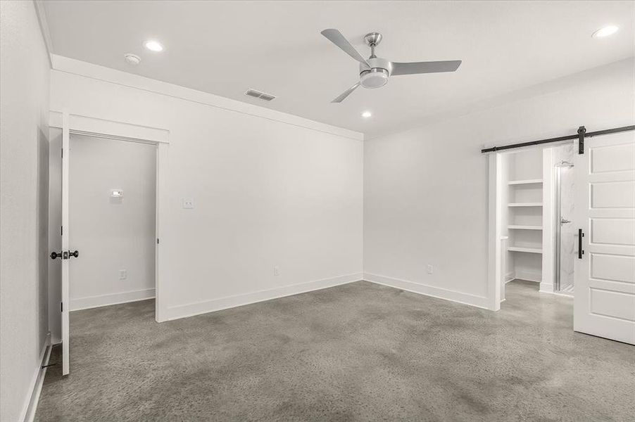 Spacious, unfurnished interior of a new home in , Cresson (Image 18).