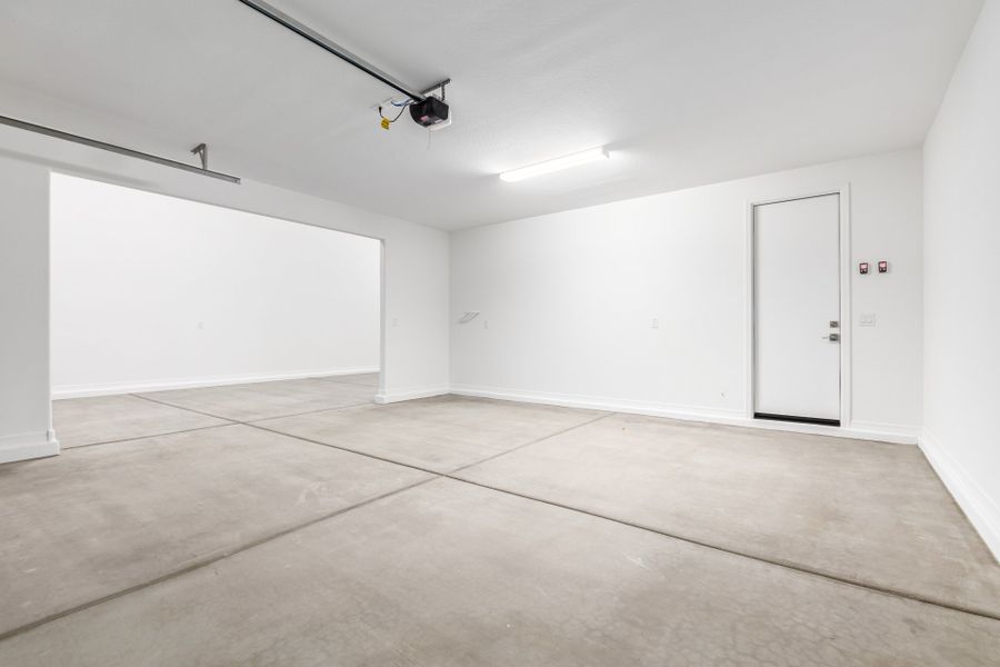 Representative unfurnished interior of a home built from the 55-RV1 by Taylor Morrison in Allen Ranches, Litchfield Park (Image 24).