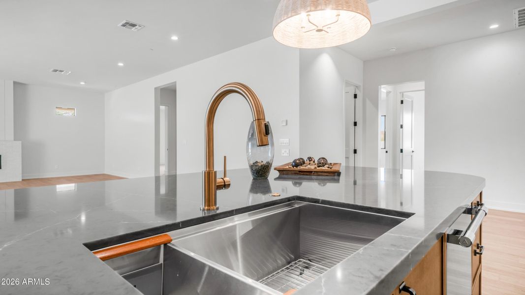 Lot 2 (19) - Copy Lot 2 (19) - Copy