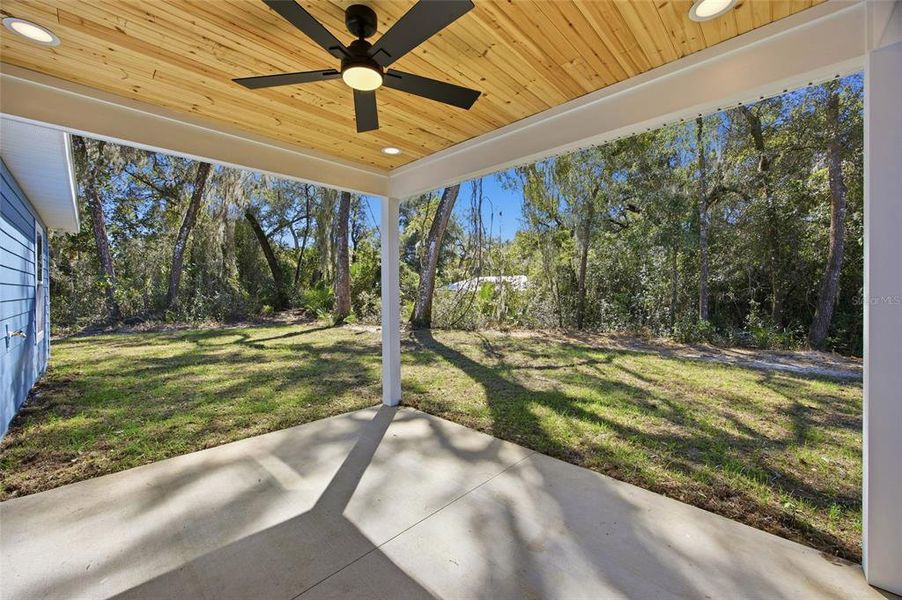 Exterior details and patio area of a home in , Ocala (Image 25).
