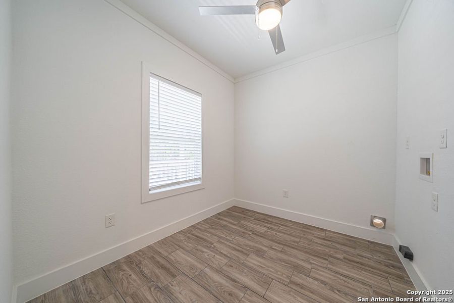 Spacious, unfurnished interior of a new home in , San Antonio (Image 12).