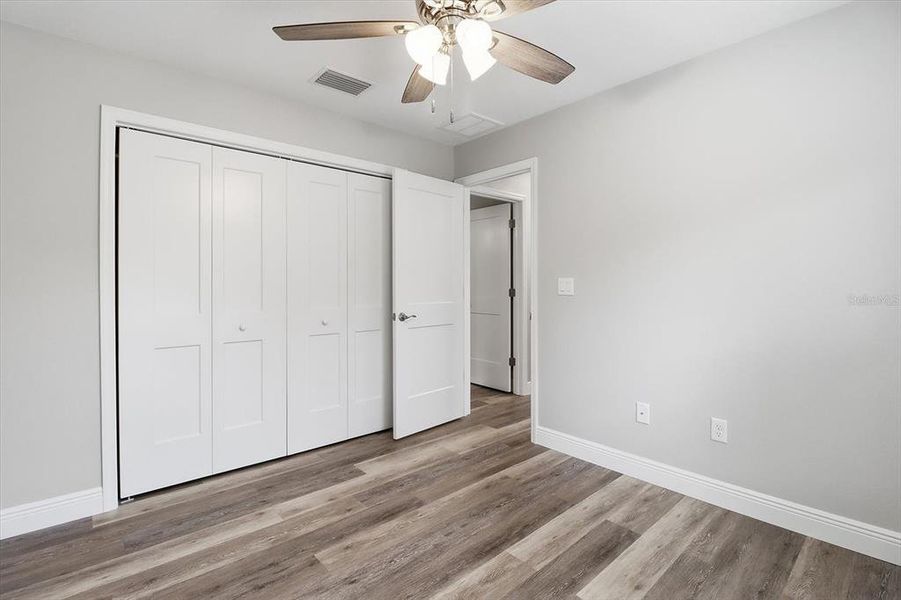 Spacious, unfurnished interior of a new home in , Crystal River (Image 25).