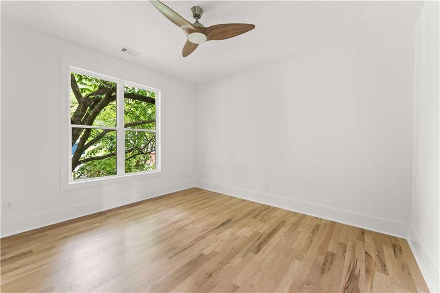 Spacious, unfurnished interior of a new home in , Atlanta (Image 36).