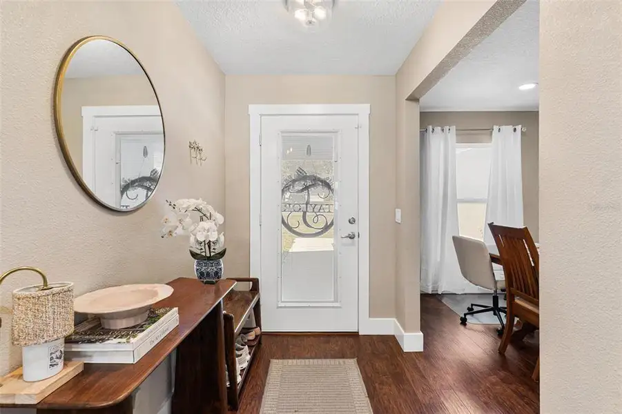Furnished interior view inside a new home in , Lady Lake (Image 8).