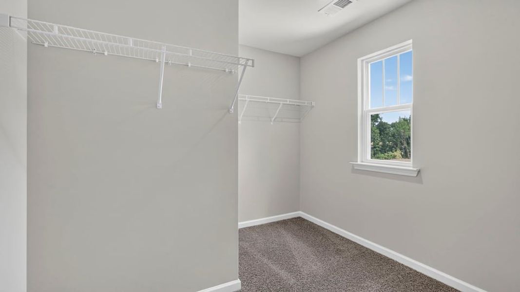 Spacious, unfurnished interior of a new home in Baxter Village, Boiling Springs (Image 36).