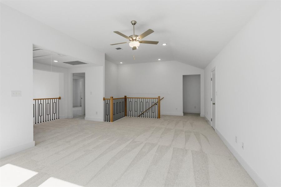 Spacious, unfurnished interior of a new home in Enclave at Cele, Pflugerville (Image 28).
