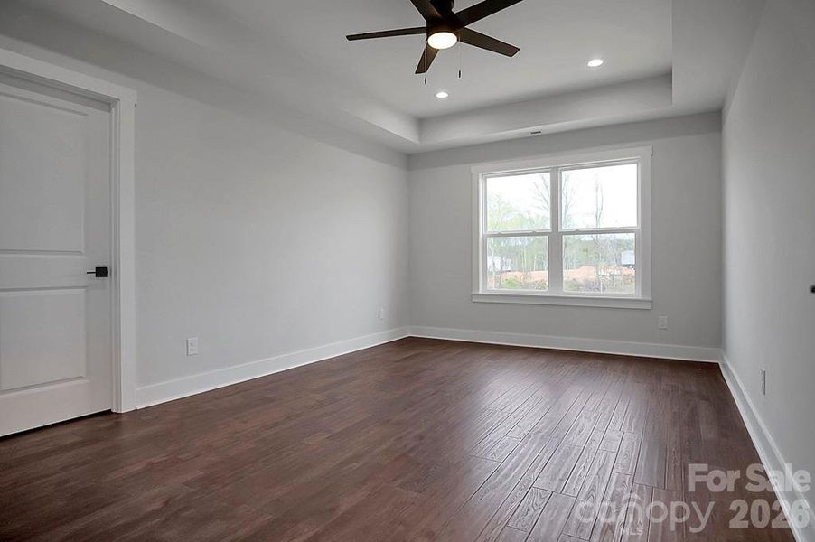 Spacious, unfurnished interior of a new home in , Shelby (Image 31).