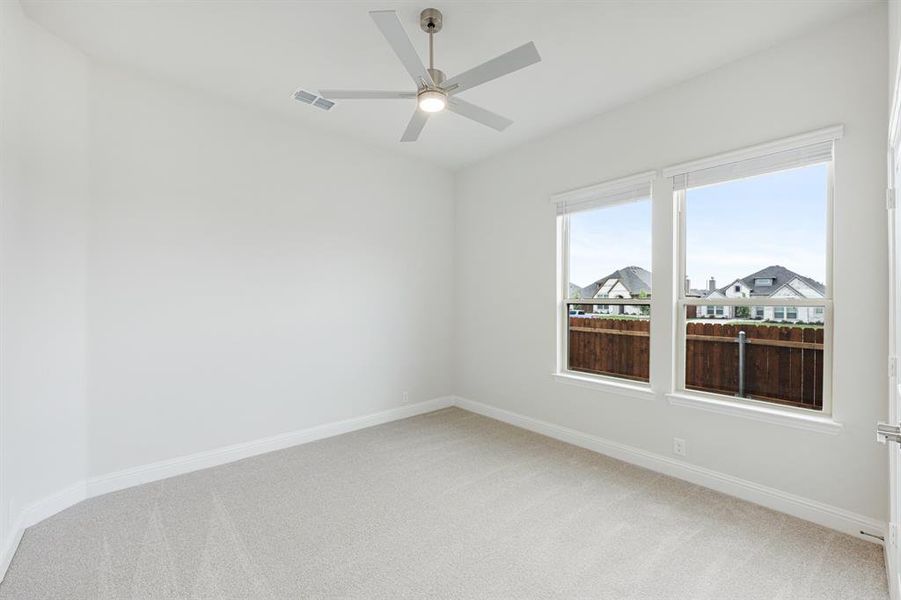 Spacious, unfurnished interior of a new home in Villages of Walnut Grove, Midlothian (Image 23).