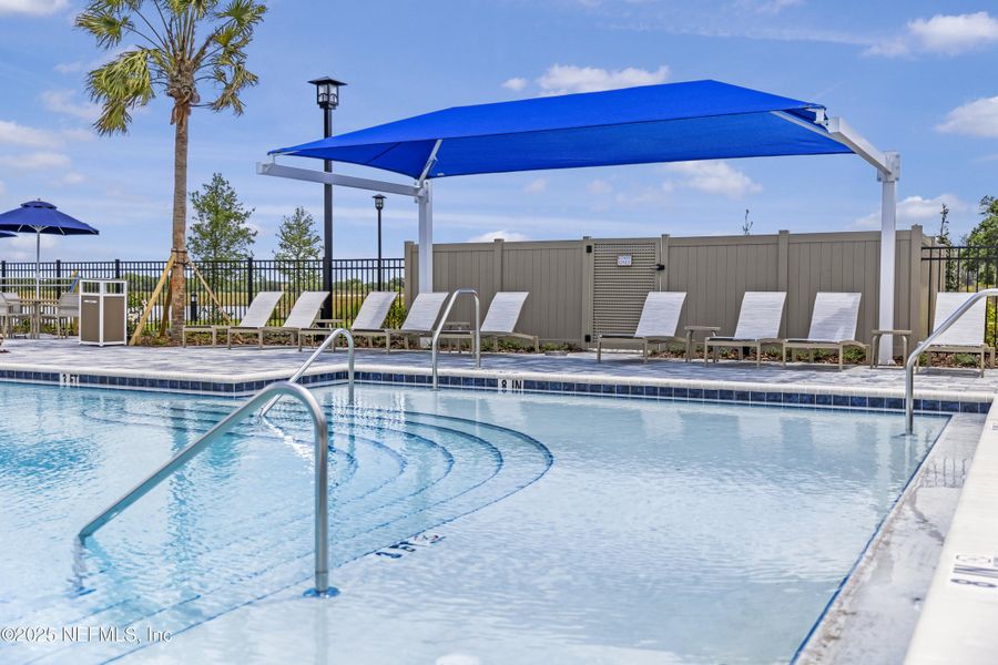 Community amenities in Lakes at Bella Lago, Green Cove Springs (Image 4).