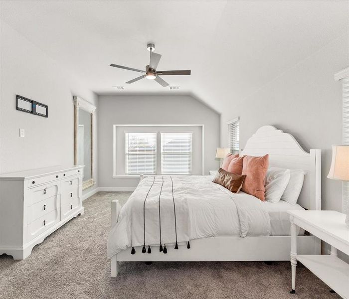 Furnished interior view inside a new home in The Lakes at Parks of Aledo, Aledo (Image 32).