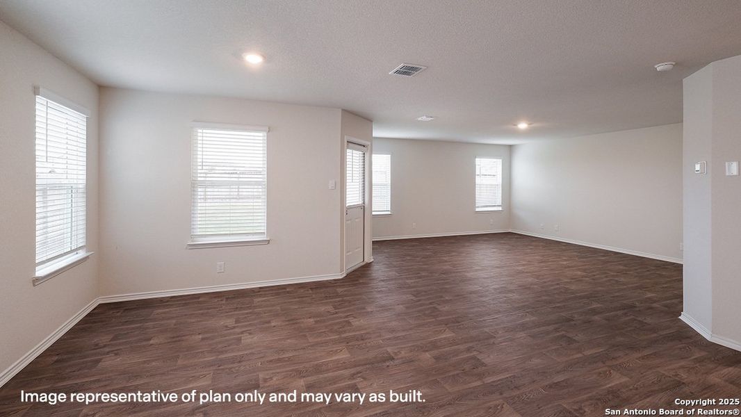 Spacious, unfurnished interior of a new home in Redbird Ranch, San Antonio (Image 12).