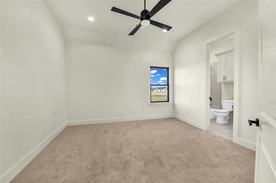 Spacious, unfurnished interior of a new home in , Aledo (Image 25).