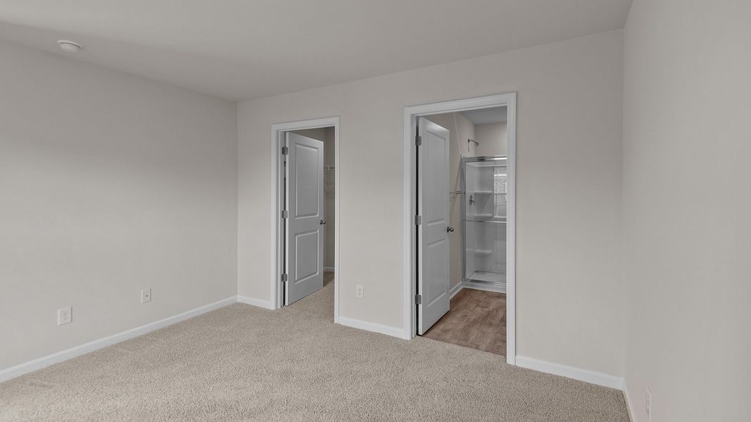 Spacious, unfurnished interior of a new home in Hobbs Farm, Ayden (Image 19).