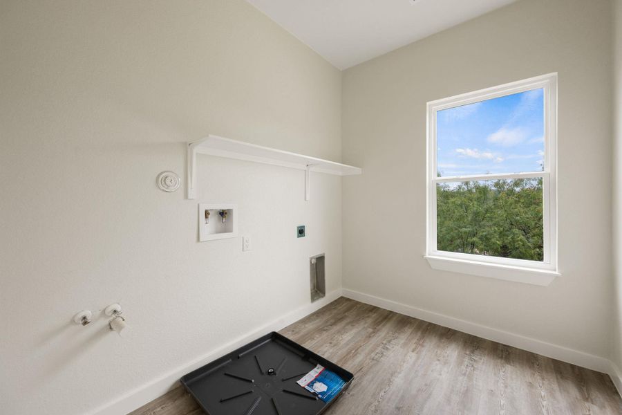 Spacious, unfurnished interior of a new home in , Kingsland (Image 29). Spacious, unfurnished interior of a new home in , Kingsland (Image 29).