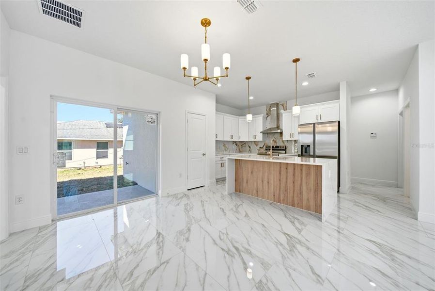 Furnished interior view inside a new home in , Altamonte Springs (Image 18).