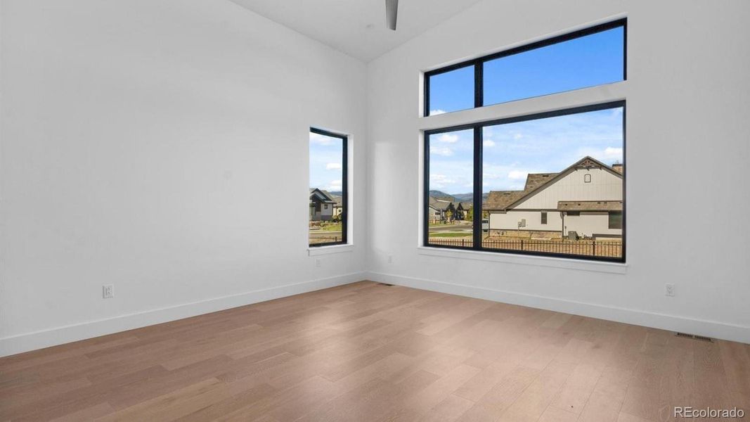 Spacious, unfurnished interior of a new home in , Berthoud (Image 22).