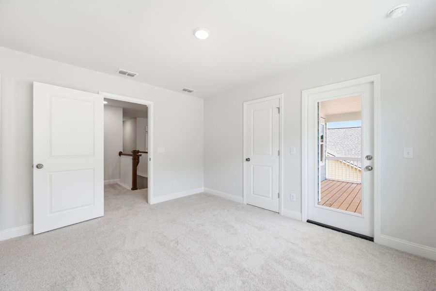 Spacious, unfurnished interior of a new home in Carriage Estates, Lexington (Image 46). Spacious, unfurnished interior of a new home in Carriage Estates, Lexington (Image 46).